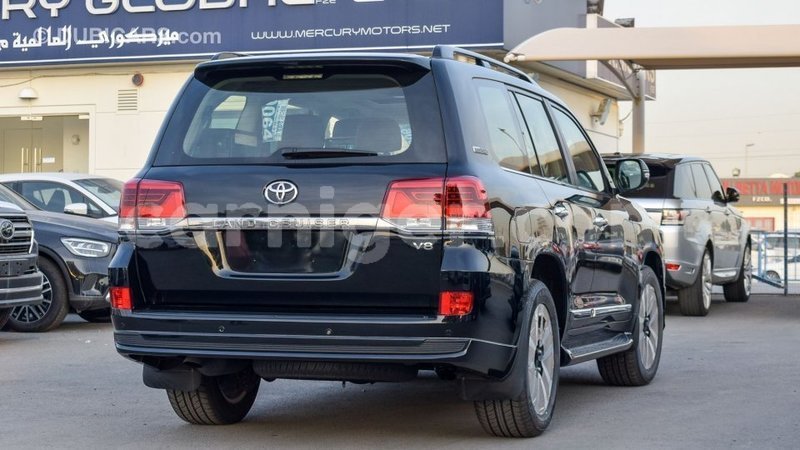 Big with watermark toyota land cruiser agadez import dubai 5791