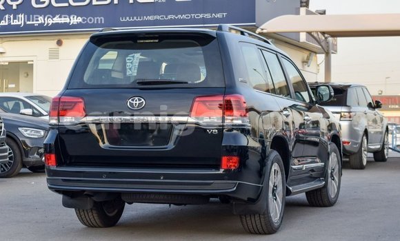 Buy Import Toyota Land Cruiser Black Truck in Import - Dubai in Agadez Buy Import Toyota Land Cruiser Black Truck in Import - Dubai in Agadez