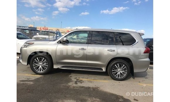 Acheter Import Voiture Lexus LX Autre à Import - Dubai, Agadez Acheter Import Voiture Lexus LX Autre à Import - Dubai, Agadez