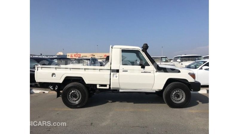 Big with watermark toyota land cruiser agadez import dubai 5795