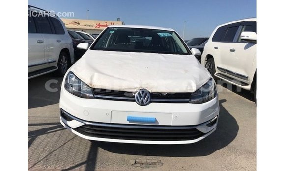 Sayi Imported Volkswagen Golf White Mota in Import - Dubai a Agadez Sayi Imported Volkswagen Golf White Mota in Import - Dubai a Agadez