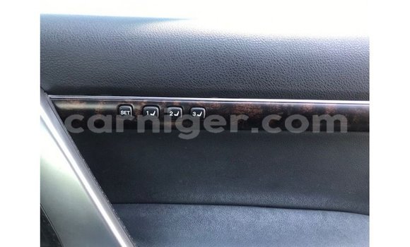 Buy Import Toyota Land Cruiser Black Truck in Import - Dubai in Agadez Buy Import Toyota Land Cruiser Black Truck in Import - Dubai in Agadez