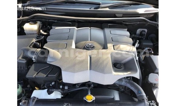 Buy Import Toyota Land Cruiser Black Truck in Import - Dubai in Agadez Buy Import Toyota Land Cruiser Black Truck in Import - Dubai in Agadez