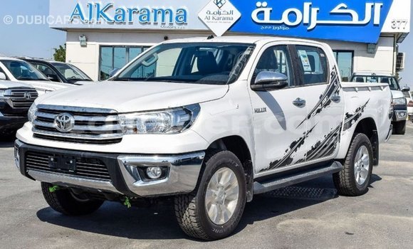Buy Import Toyota Hilux White Car in Import - Dubai in Agadez Buy Import Toyota Hilux White Car in Import - Dubai in Agadez