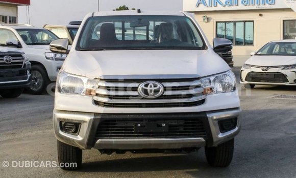 Buy Import Toyota Hilux White Car in Import - Dubai in Agadez Buy Import Toyota Hilux White Car in Import - Dubai in Agadez