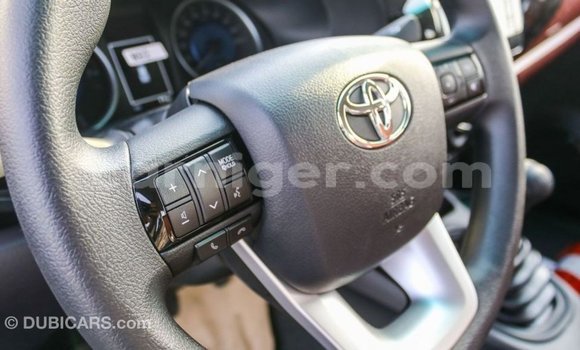 Buy Import Toyota Hilux White Car in Import - Dubai in Agadez Buy Import Toyota Hilux White Car in Import - Dubai in Agadez