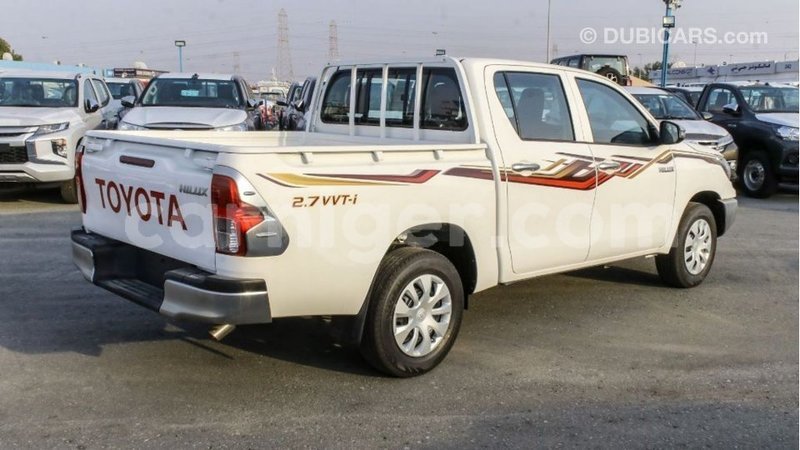 Big with watermark toyota hilux agadez import dubai 5803