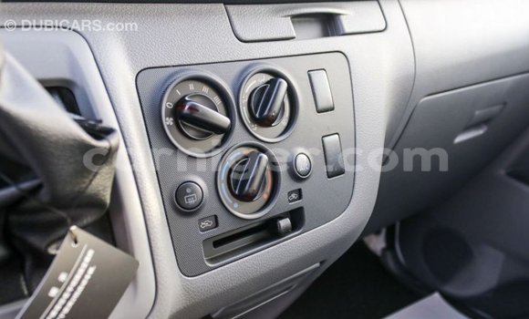 Sayi Imported Nissan Urvan White Mota in Import - Dubai a Agadez Sayi Imported Nissan Urvan White Mota in Import - Dubai a Agadez