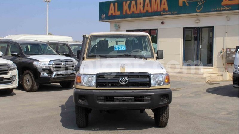 Big with watermark toyota land cruiser agadez import dubai 5807