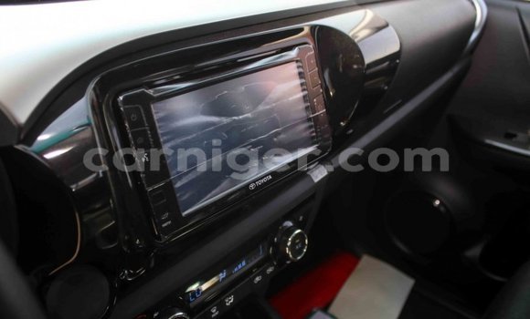 Sayi Imported Toyota Hilux Other Mota in Import - Dubai a Agadez Sayi Imported Toyota Hilux Other Mota in Import - Dubai a Agadez