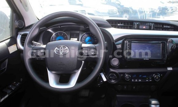 Sayi Imported Toyota Hilux Other Mota in Import - Dubai a Agadez Sayi Imported Toyota Hilux Other Mota in Import - Dubai a Agadez