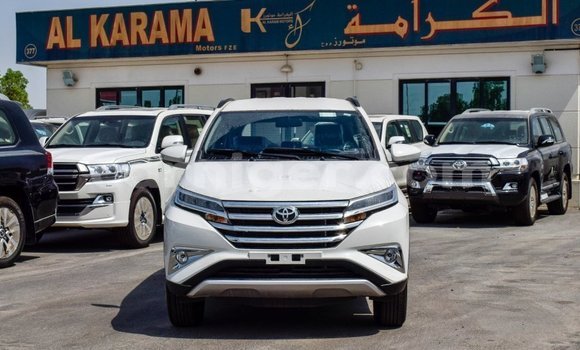 Sayi Imported Toyota Rush White Mota in Import - Dubai a Agadez Sayi Imported Toyota Rush White Mota in Import - Dubai a Agadez
