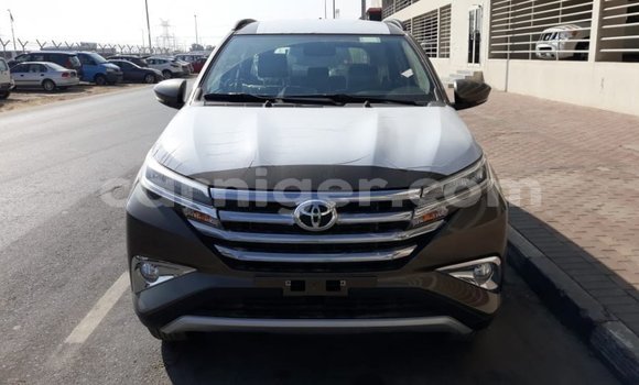 Sayi Imported Toyota Rush White Mota in Import - Dubai a Agadez Sayi Imported Toyota Rush White Mota in Import - Dubai a Agadez