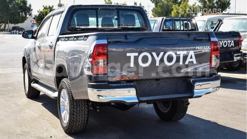 Big with watermark toyota hilux agadez import dubai 5810