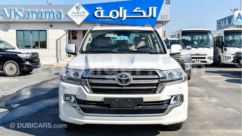 Big with watermark toyota land cruiser agadez import dubai 5811