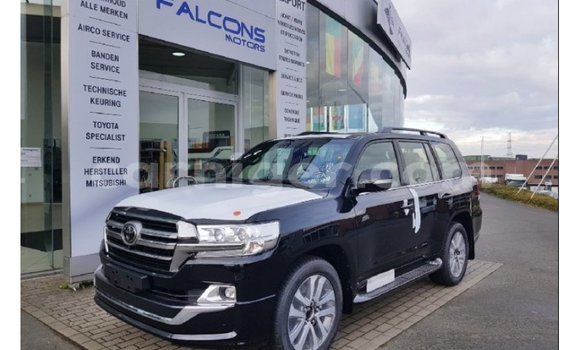 Buy Import Toyota Land Cruiser Black Truck in Import - Dubai in Agadez Buy Import Toyota Land Cruiser Black Truck in Import - Dubai in Agadez