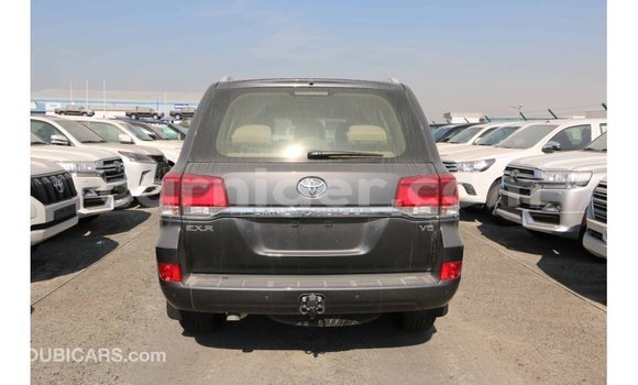 Buy Import Toyota Land Cruiser Black Truck in Import - Dubai in Agadez Buy Import Toyota Land Cruiser Black Truck in Import - Dubai in Agadez