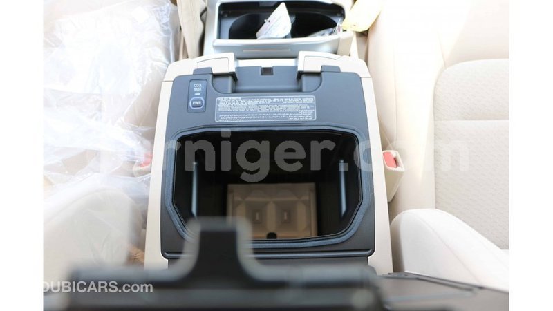 Big with watermark toyota land cruiser agadez import dubai 5819