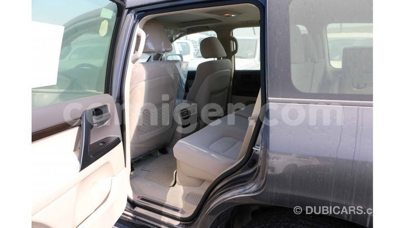 Big with watermark toyota land cruiser agadez import dubai 5819