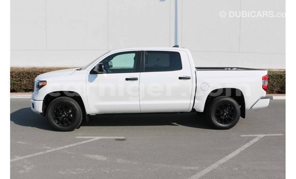 Buy Import Toyota Tundra White Car in Import - Dubai in Agadez Buy Import Toyota Tundra White Car in Import - Dubai in Agadez