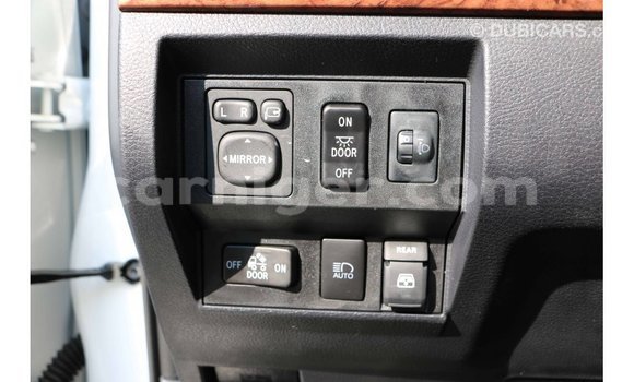 Buy Import Toyota Tundra White Car in Import - Dubai in Agadez Buy Import Toyota Tundra White Car in Import - Dubai in Agadez