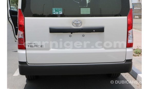 Buy Import Toyota Hiace White Car in Import - Dubai in Agadez Buy Import Toyota Hiace White Car in Import - Dubai in Agadez