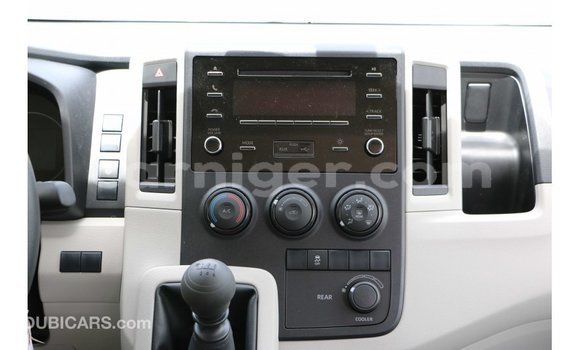 Buy Import Toyota Hiace White Car in Import - Dubai in Agadez Buy Import Toyota Hiace White Car in Import - Dubai in Agadez