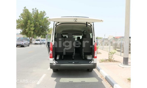 Buy Import Toyota Hiace White Car in Import - Dubai in Agadez Buy Import Toyota Hiace White Car in Import - Dubai in Agadez