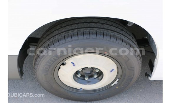 Buy Import Toyota Hiace White Car in Import - Dubai in Agadez Buy Import Toyota Hiace White Car in Import - Dubai in Agadez