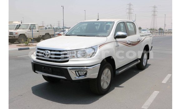 Buy Import Toyota Hilux White Car in Import - Dubai in Agadez Buy Import Toyota Hilux White Car in Import - Dubai in Agadez