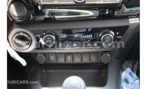 Buy Import Toyota Hilux White Car in Import - Dubai in Agadez Buy Import Toyota Hilux White Car in Import - Dubai in Agadez