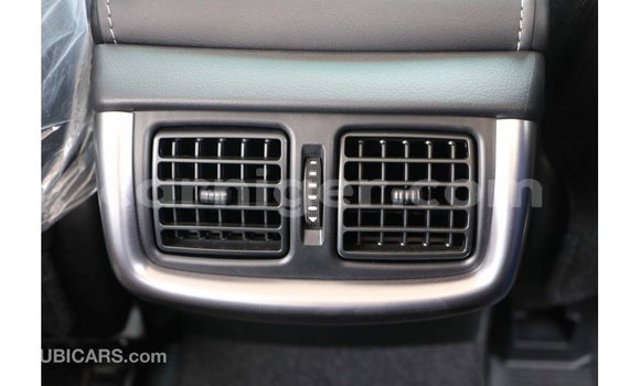 Buy Import Toyota Hilux White Car in Import - Dubai in Agadez Buy Import Toyota Hilux White Car in Import - Dubai in Agadez