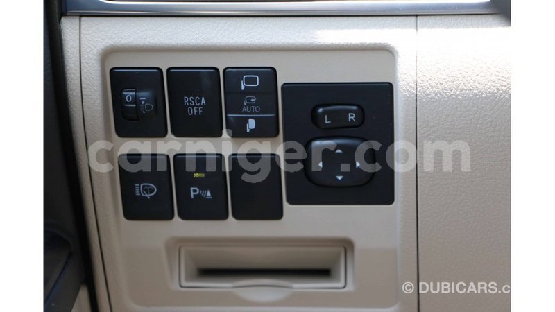 Big with watermark toyota land cruiser agadez import dubai 5829