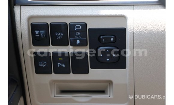 Buy Import Toyota Land Cruiser White Truck in Import - Dubai in Agadez Buy Import Toyota Land Cruiser White Truck in Import - Dubai in Agadez