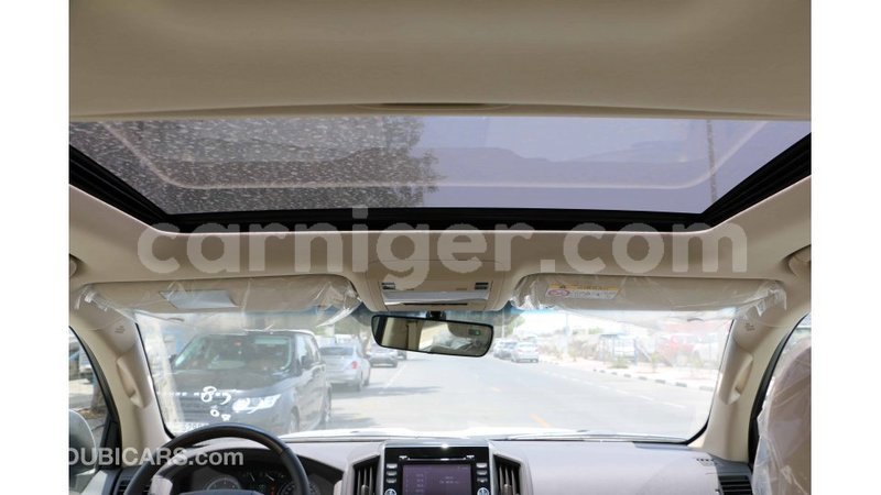 Big with watermark toyota land cruiser agadez import dubai 5829