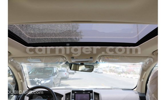 Buy Import Toyota Land Cruiser White Truck in Import - Dubai in Agadez Buy Import Toyota Land Cruiser White Truck in Import - Dubai in Agadez
