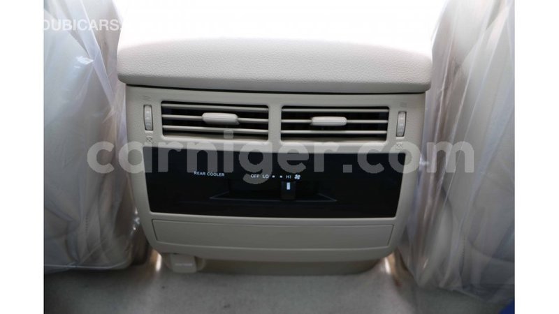 Big with watermark toyota land cruiser agadez import dubai 5829