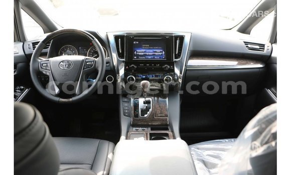 Buy Import Toyota Alphard White Car in Import - Dubai in Agadez Buy Import Toyota Alphard White Car in Import - Dubai in Agadez