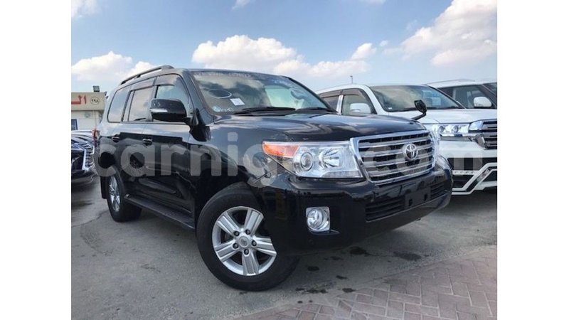 Big with watermark toyota land cruiser agadez import dubai 5833