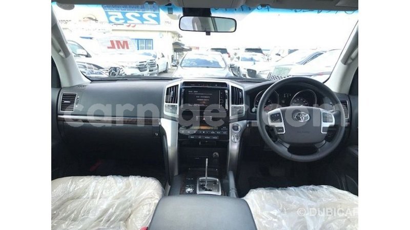 Big with watermark toyota land cruiser agadez import dubai 5833