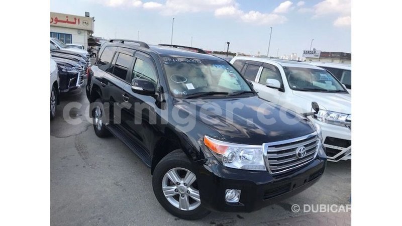 Big with watermark toyota land cruiser agadez import dubai 5833