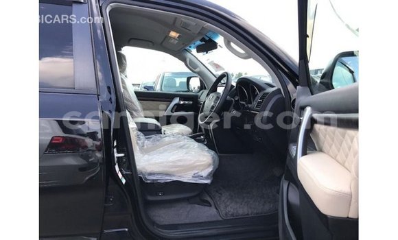 Sayi Imported Toyota Land Cruiser Black Babbar mota in Import - Dubai a Agadez Sayi Imported Toyota Land Cruiser Black Babbar mota in Import - Dubai a Agadez