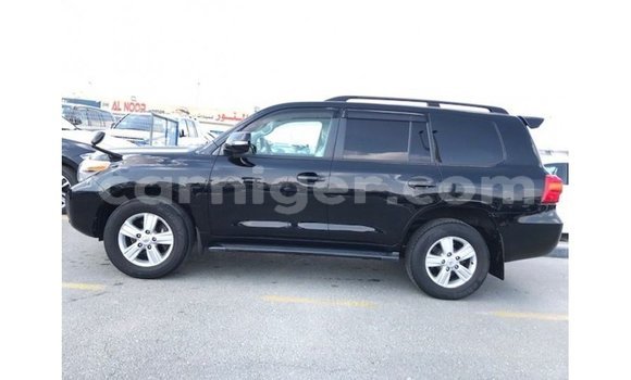 Sayi Imported Toyota Land Cruiser Black Babbar mota in Import - Dubai a Agadez Sayi Imported Toyota Land Cruiser Black Babbar mota in Import - Dubai a Agadez