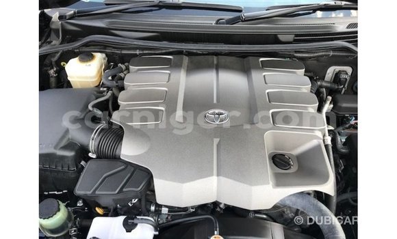Sayi Imported Toyota Land Cruiser Black Babbar mota in Import - Dubai a Agadez Sayi Imported Toyota Land Cruiser Black Babbar mota in Import - Dubai a Agadez