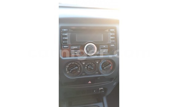 Sayi Imported Mitsubishi L200 White Mota in Import - Dubai a Agadez Sayi Imported Mitsubishi L200 White Mota in Import - Dubai a Agadez