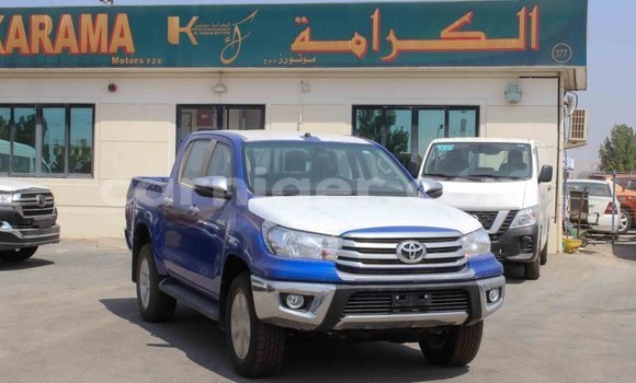 Sayi Imported Toyota Hilux Blue Mota in Import - Dubai a Agadez Sayi Imported Toyota Hilux Blue Mota in Import - Dubai a Agadez