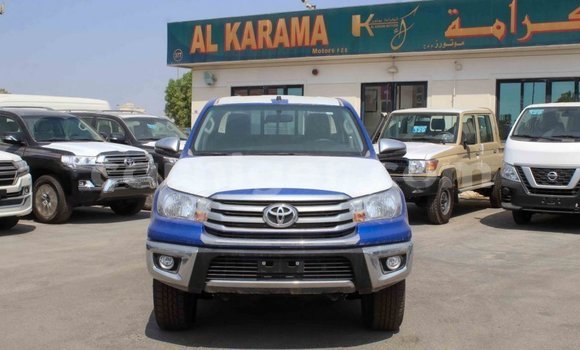 Sayi Imported Toyota Hilux Blue Mota in Import - Dubai a Agadez Sayi Imported Toyota Hilux Blue Mota in Import - Dubai a Agadez