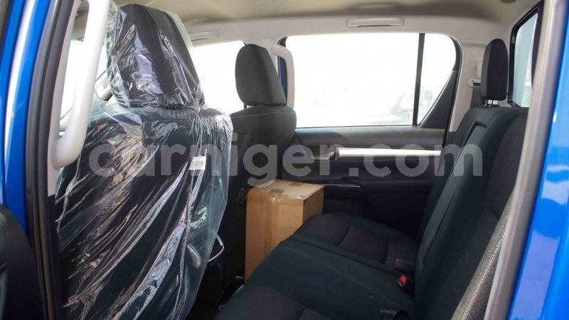 Big with watermark toyota hilux agadez import dubai 5839