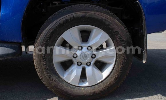 Sayi Imported Toyota Hilux Blue Mota in Import - Dubai a Agadez Sayi Imported Toyota Hilux Blue Mota in Import - Dubai a Agadez