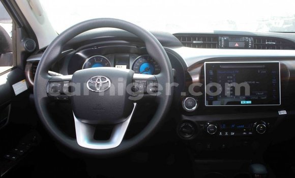 Sayi Imported Toyota Hilux Other Mota in Import - Dubai a Agadez Sayi Imported Toyota Hilux Other Mota in Import - Dubai a Agadez